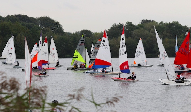 Lots of junior and youth sailors on the water with colourful sails for a NE & Yorkshire Youth Traveller Series event.